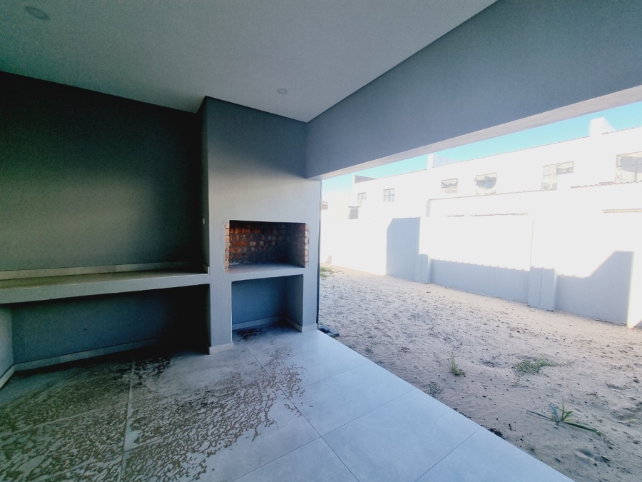 4 Bedroom Property for Sale in Sandown Western Cape